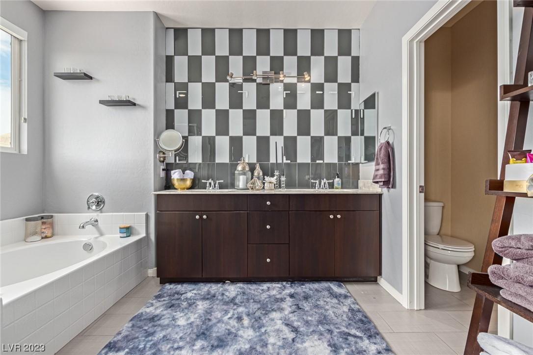 8655 Weed Willows Avenue