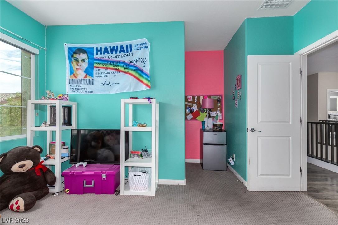 8655 Weed Willows Avenue