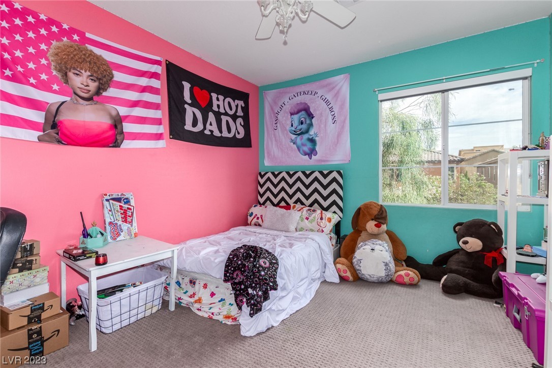 8655 Weed Willows Avenue