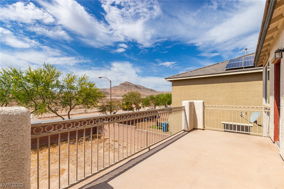 8655 Weed Willows Avenue