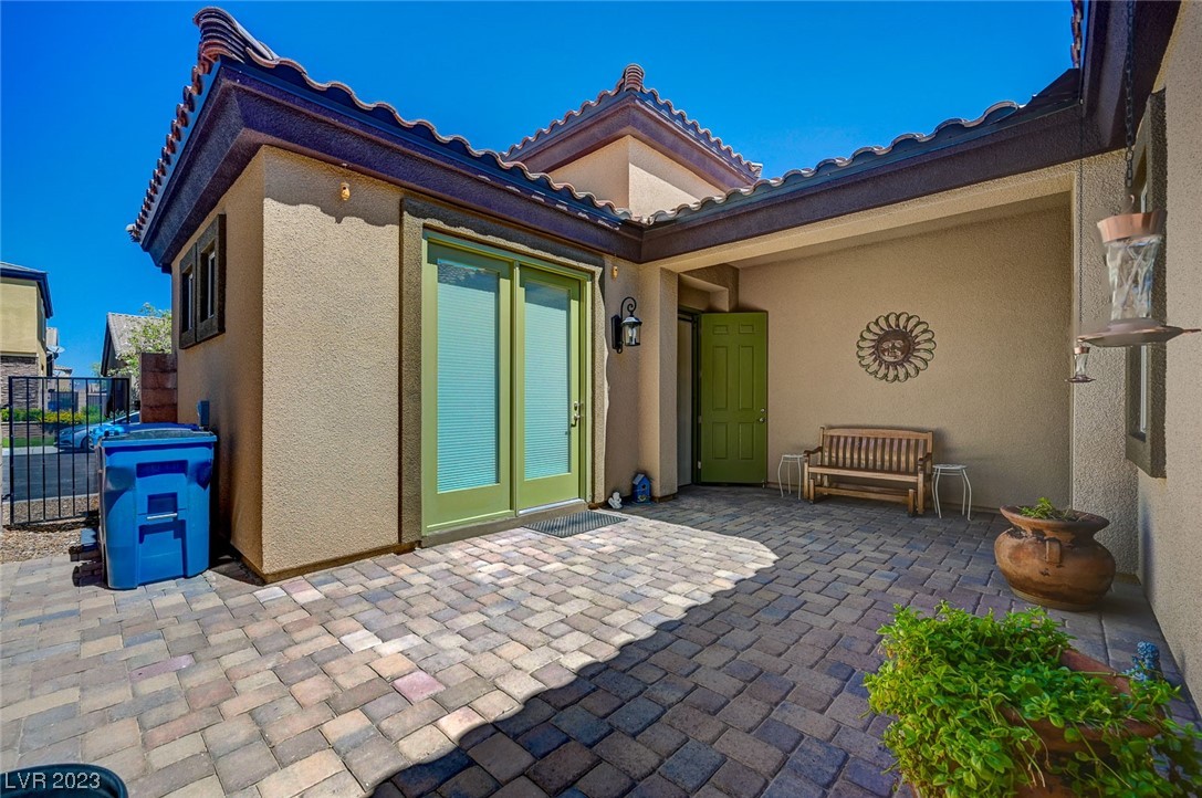 83 Hawking Ridge Way