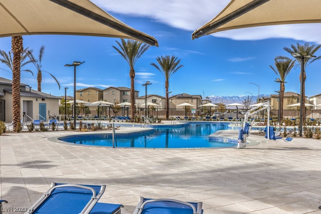 7010 Skyline Blue Street