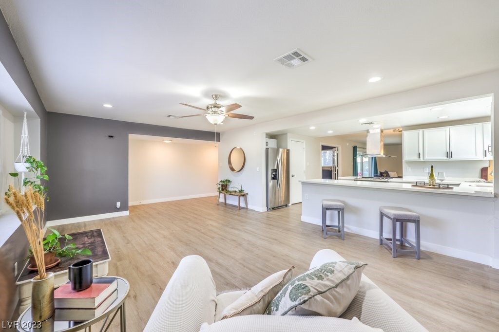 1824 East Oakey Boulevard