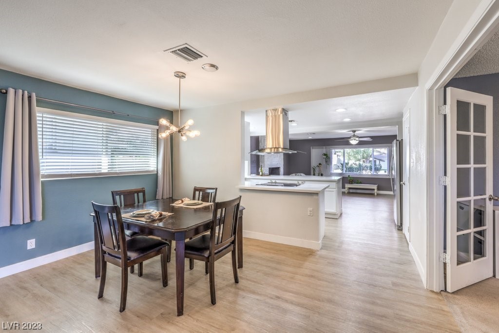 1824 East Oakey Boulevard