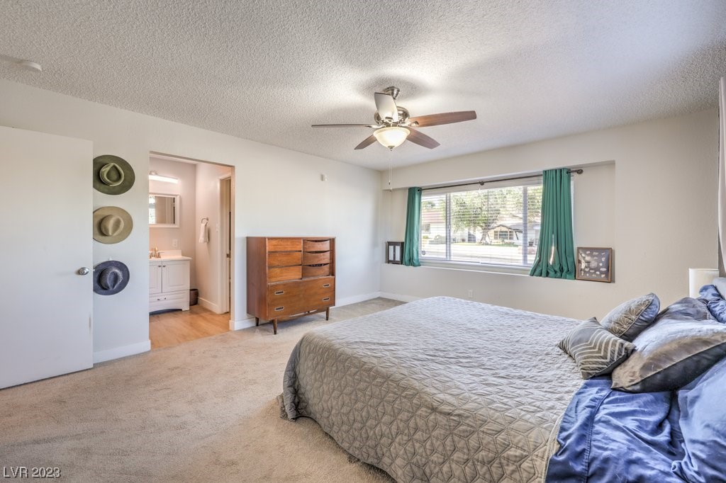 1824 East Oakey Boulevard