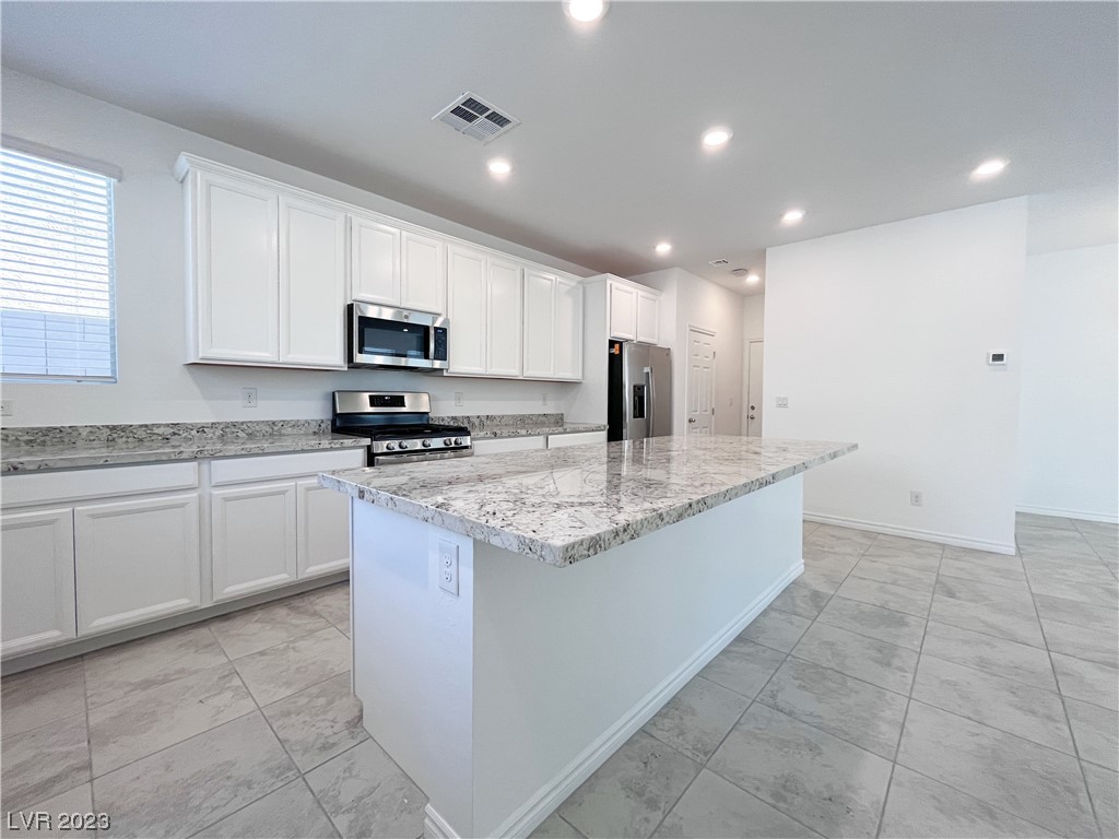 6498 Bayley Springs Avenue