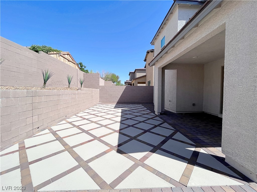 6498 Bayley Springs Avenue