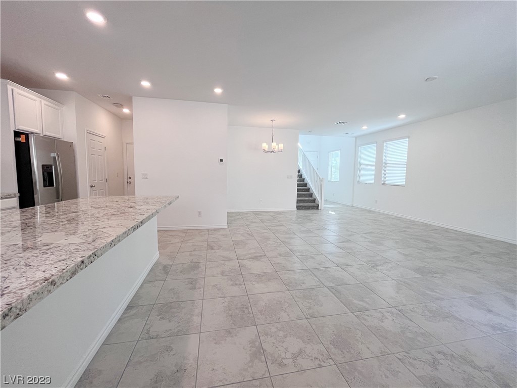 6498 Bayley Springs Avenue