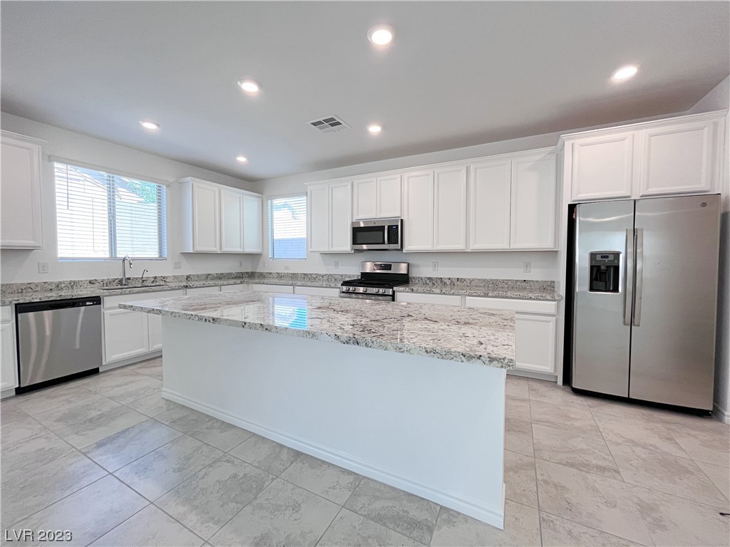 6498 Bayley Springs Avenue