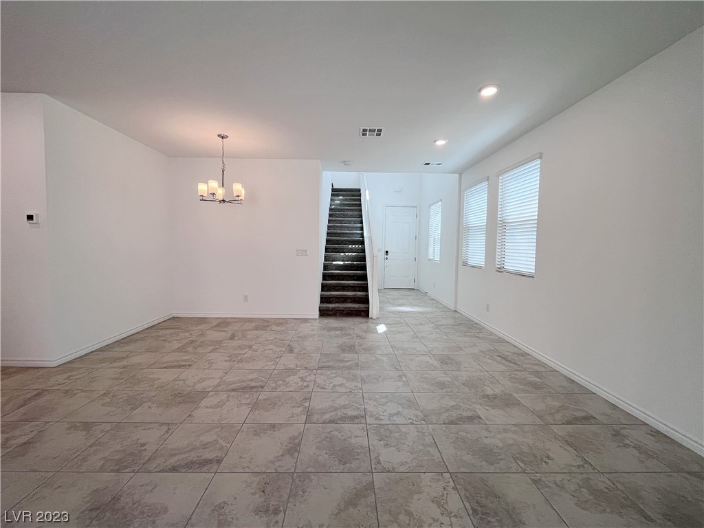 6498 Bayley Springs Avenue