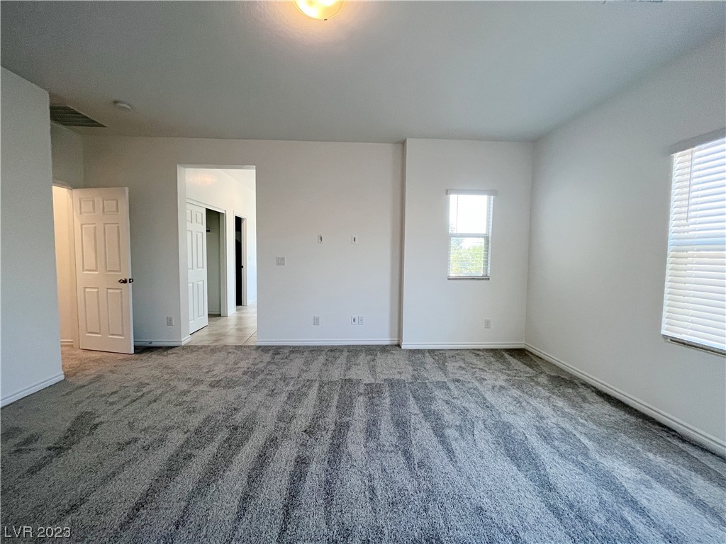 6498 Bayley Springs Avenue