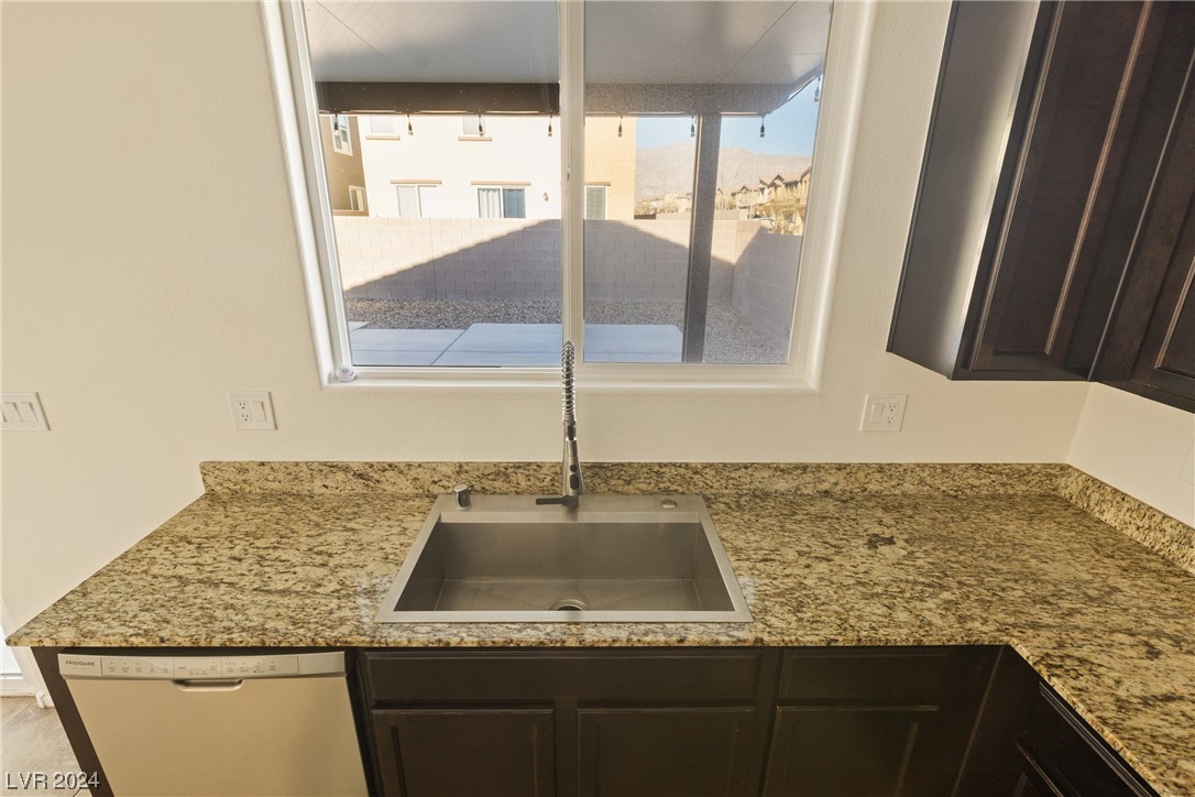 4504 Stardusk Falls Avenue