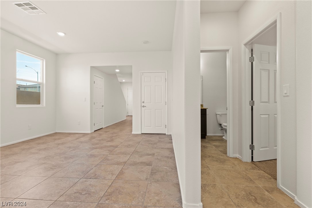 4504 Stardusk Falls Avenue