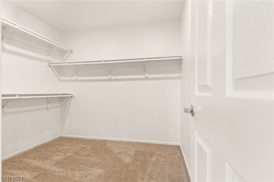 4504 Stardusk Falls Avenue