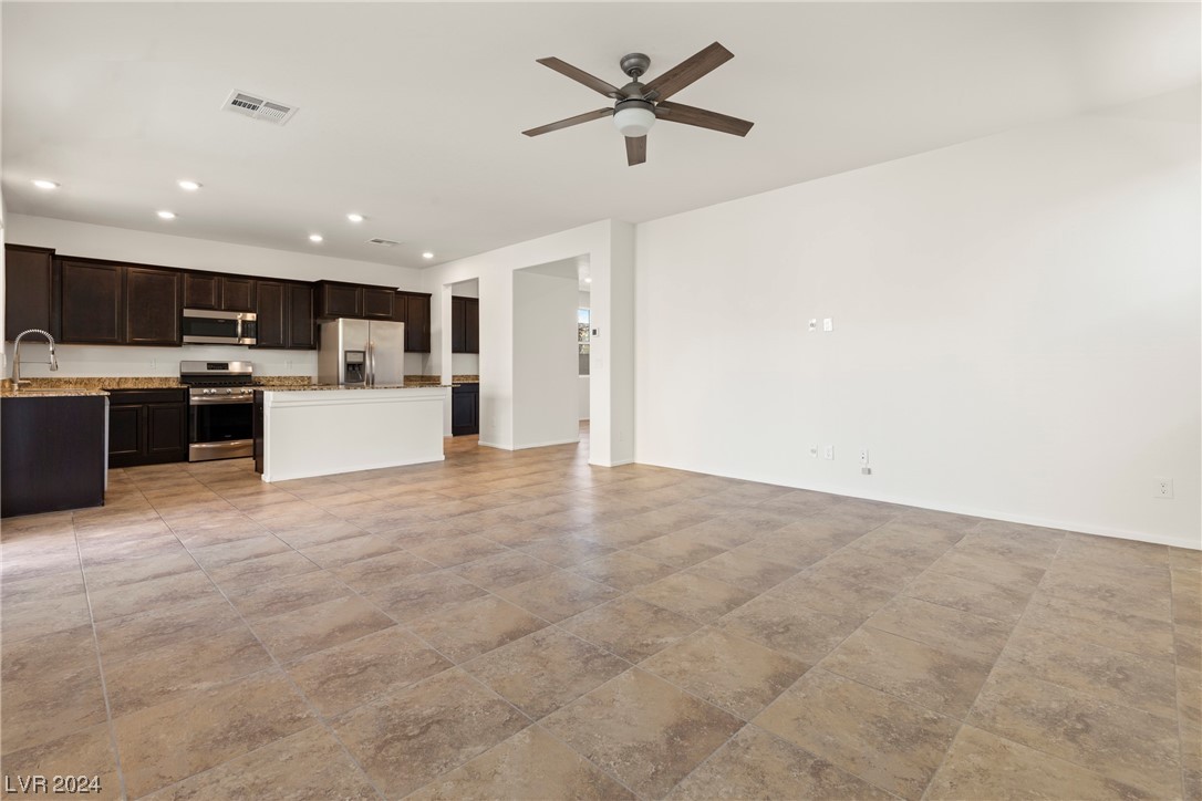 4504 Stardusk Falls Avenue