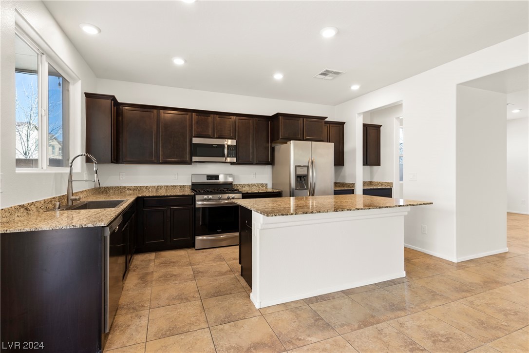 4504 Stardusk Falls Avenue