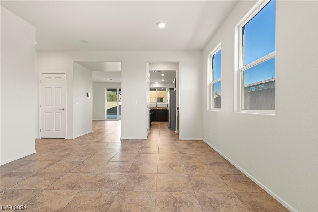 4504 Stardusk Falls Avenue