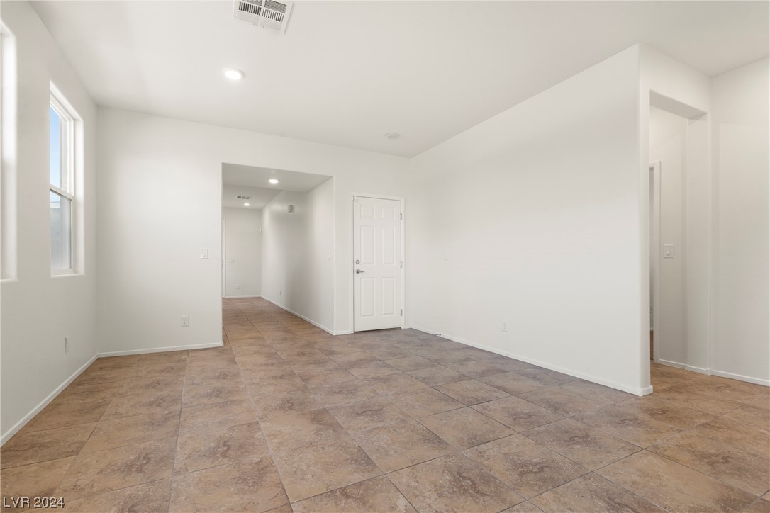 4504 Stardusk Falls Avenue