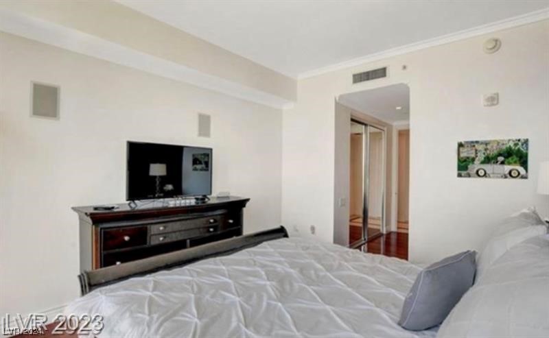 2777 Paradise Road 2702
