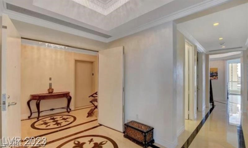 2777 Paradise Road 2702