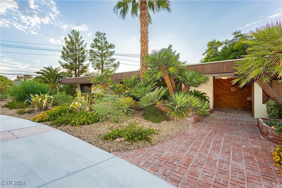 2850 South Mojave Road A