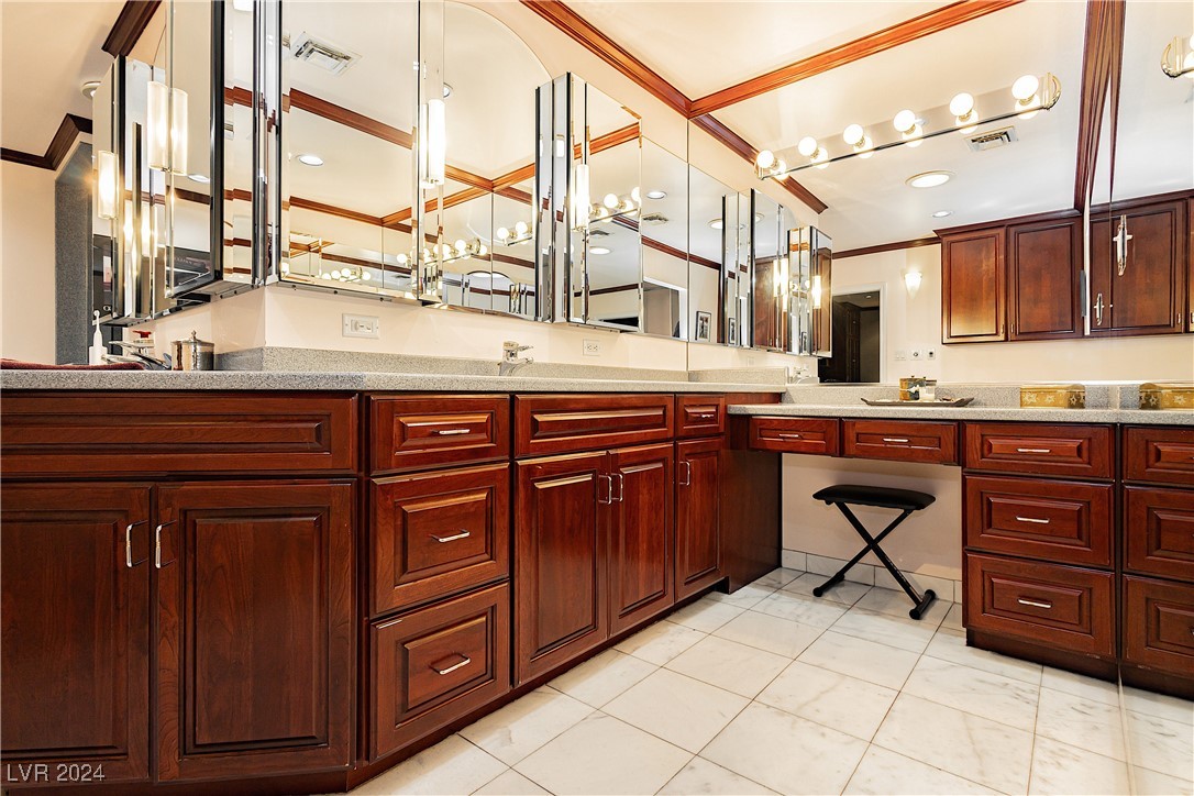 2850 South Mojave Road A