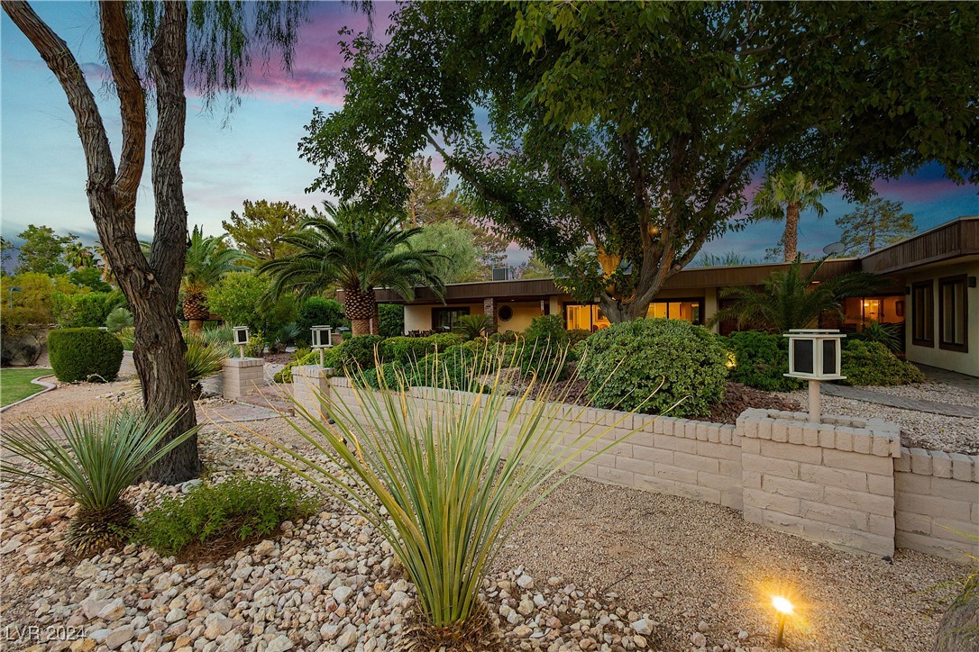 2850 South Mojave Road A