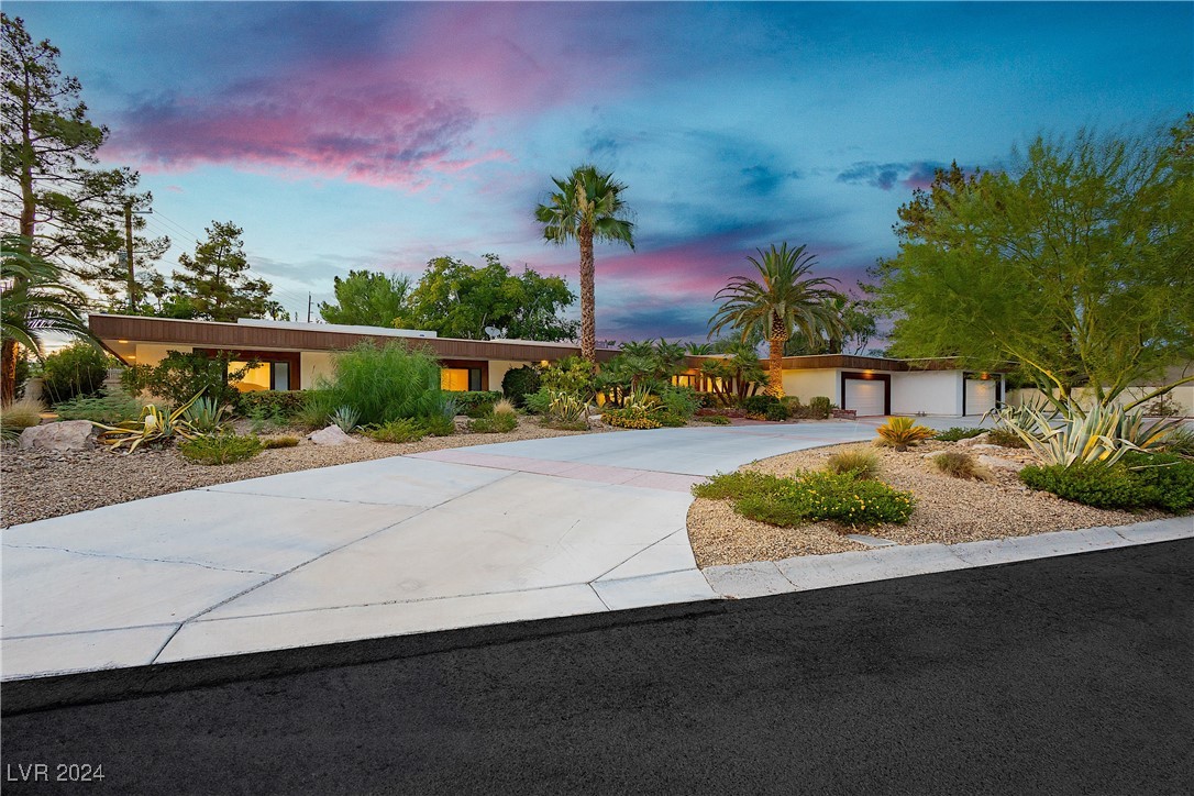 2850 South Mojave Road A