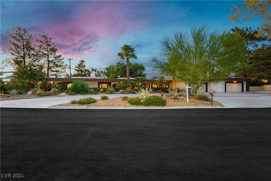 2850 South Mojave Road A