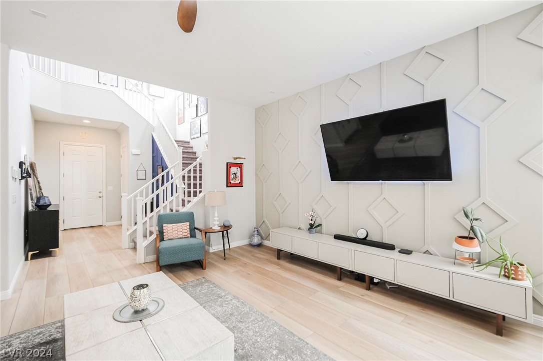 79 Hawking Ridge Way