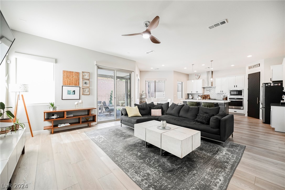 79 Hawking Ridge Way