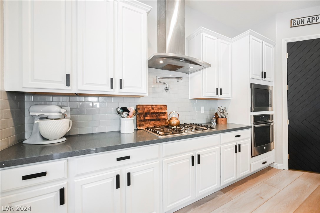 79 Hawking Ridge Way