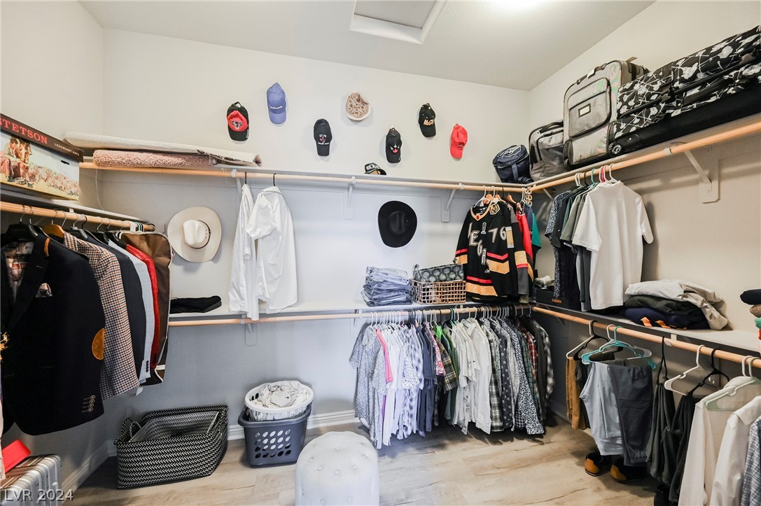 79 Hawking Ridge Way