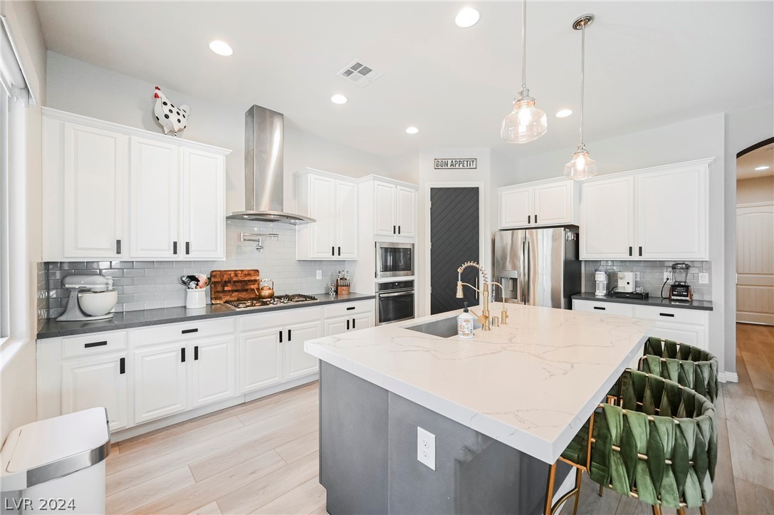 79 Hawking Ridge Way