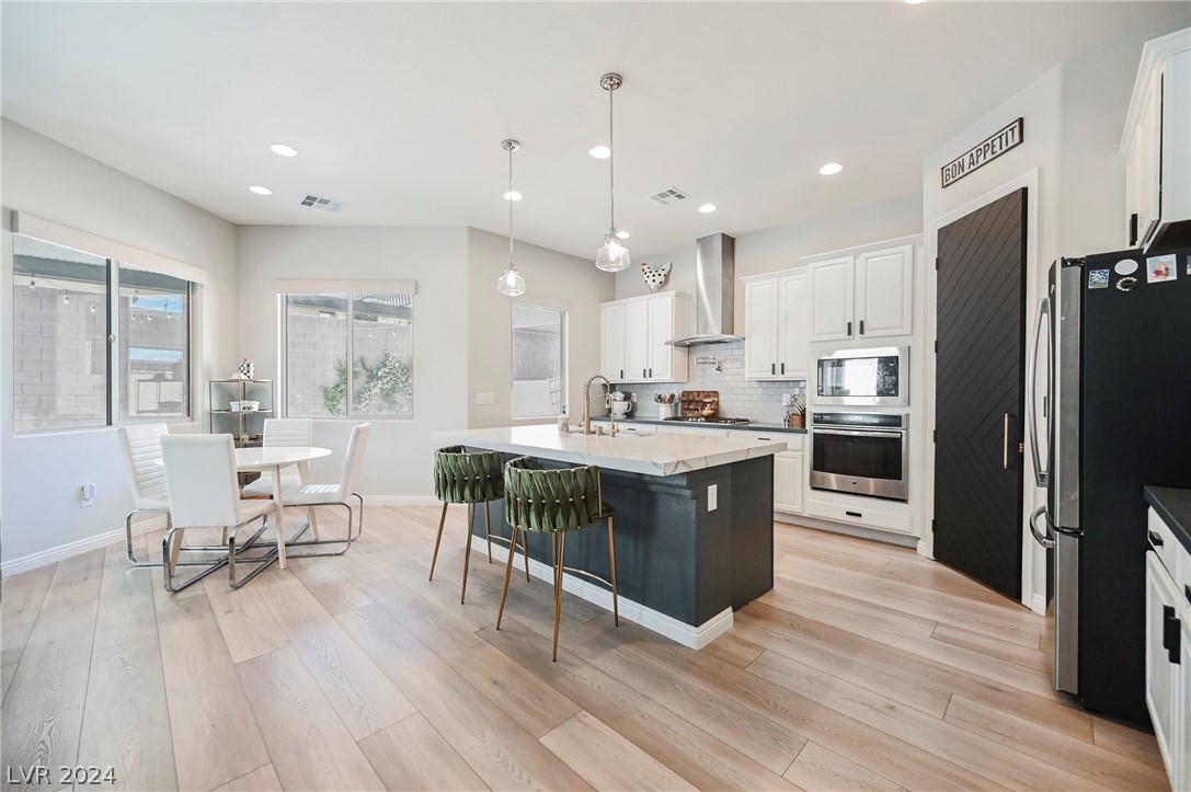 79 Hawking Ridge Way