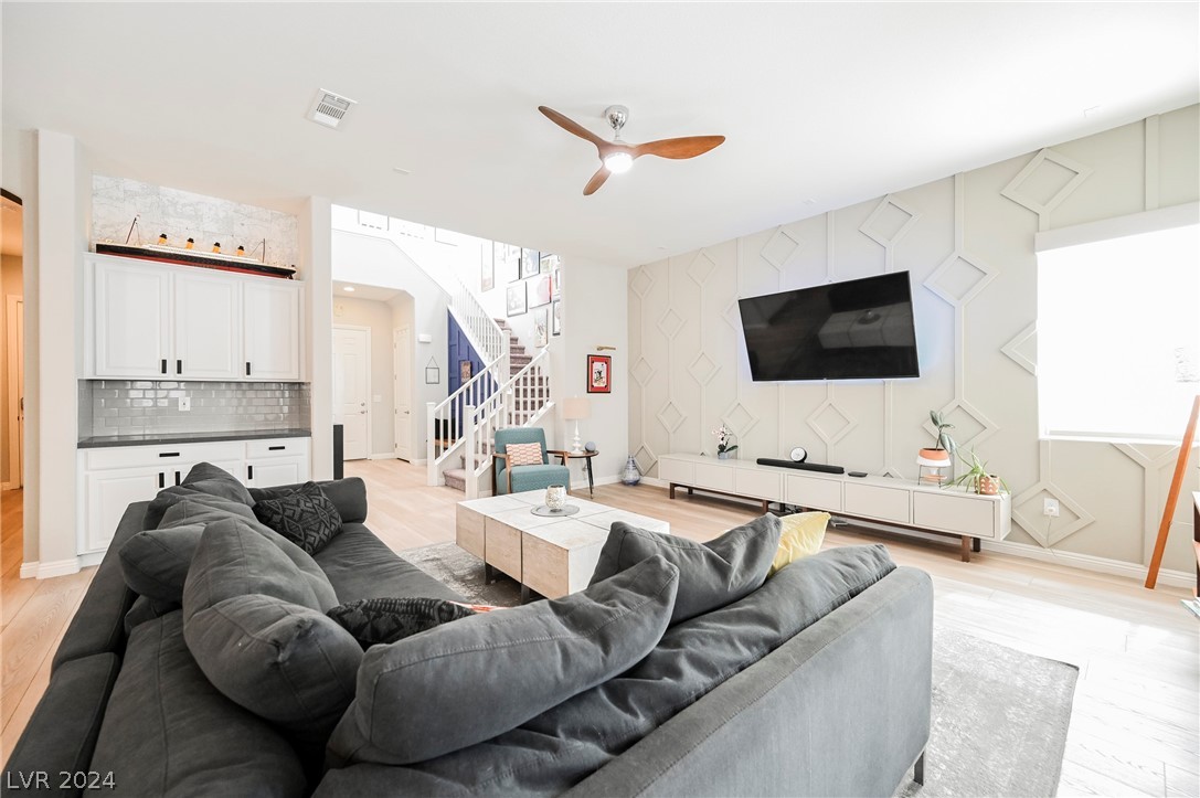 79 Hawking Ridge Way