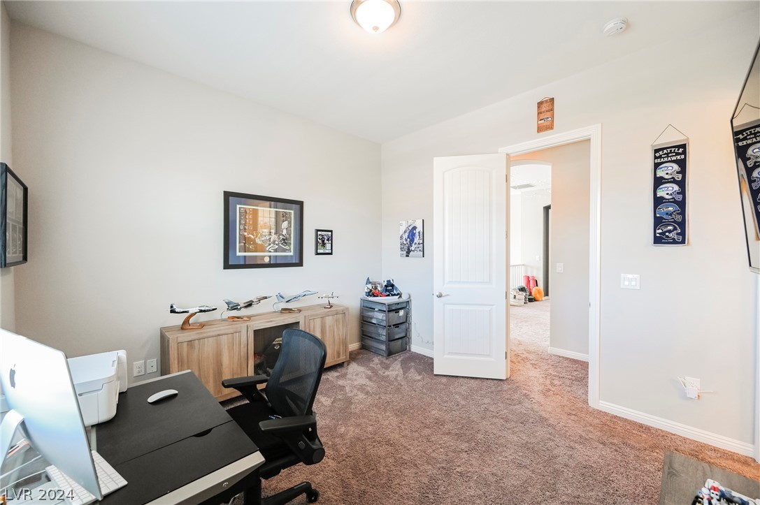 79 Hawking Ridge Way