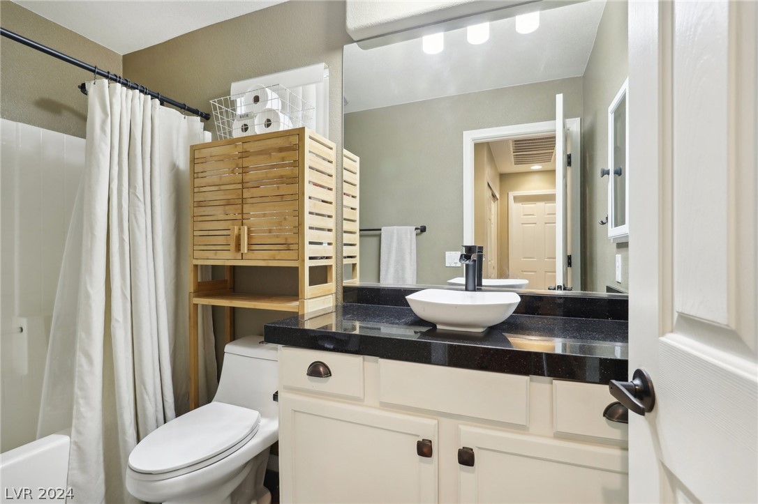 7926 Carmel Heights Avenue