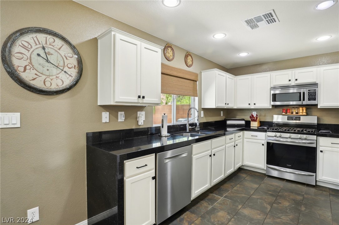 7926 Carmel Heights Avenue