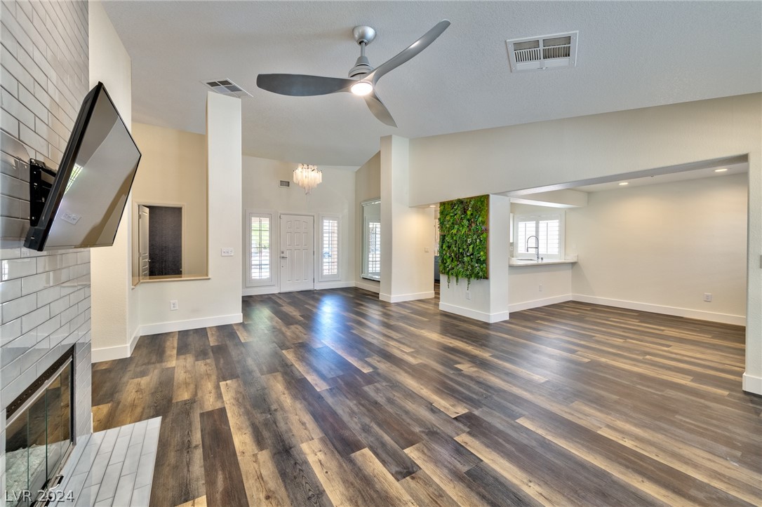 2336 Chasing Star Avenue