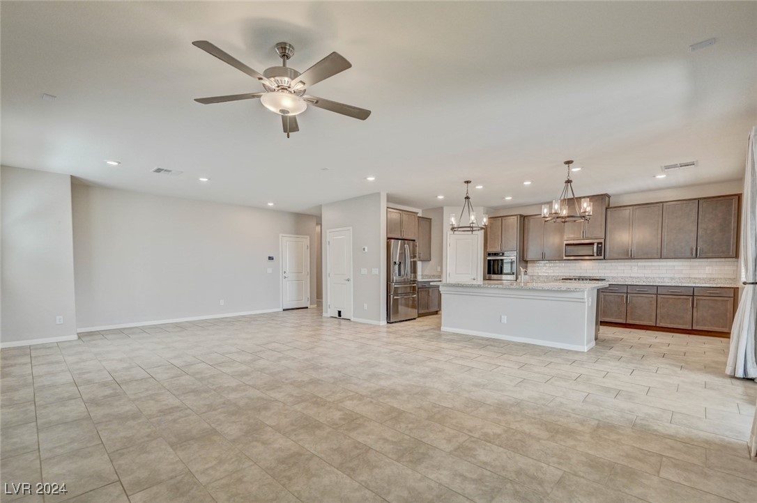 9238 Bluemist Falls Street