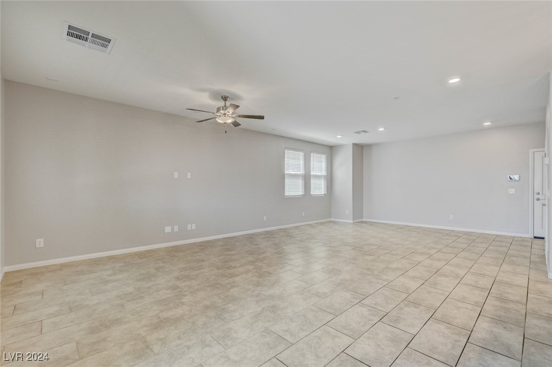 9238 Bluemist Falls Street