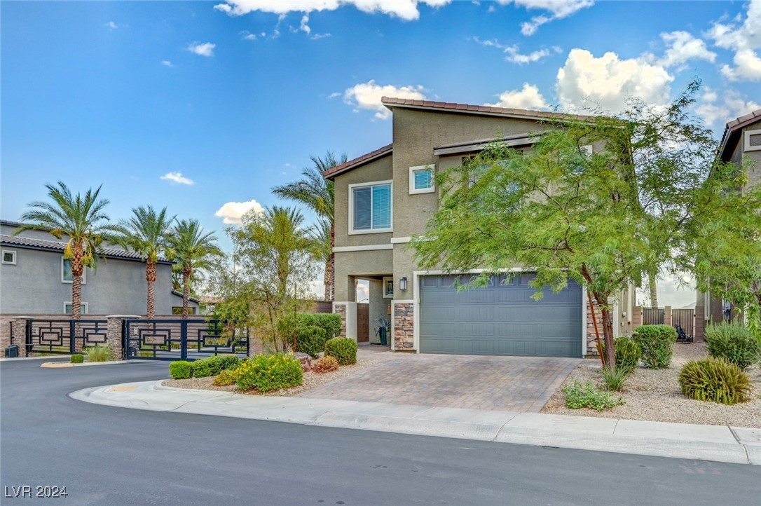 9238 Bluemist Falls Street