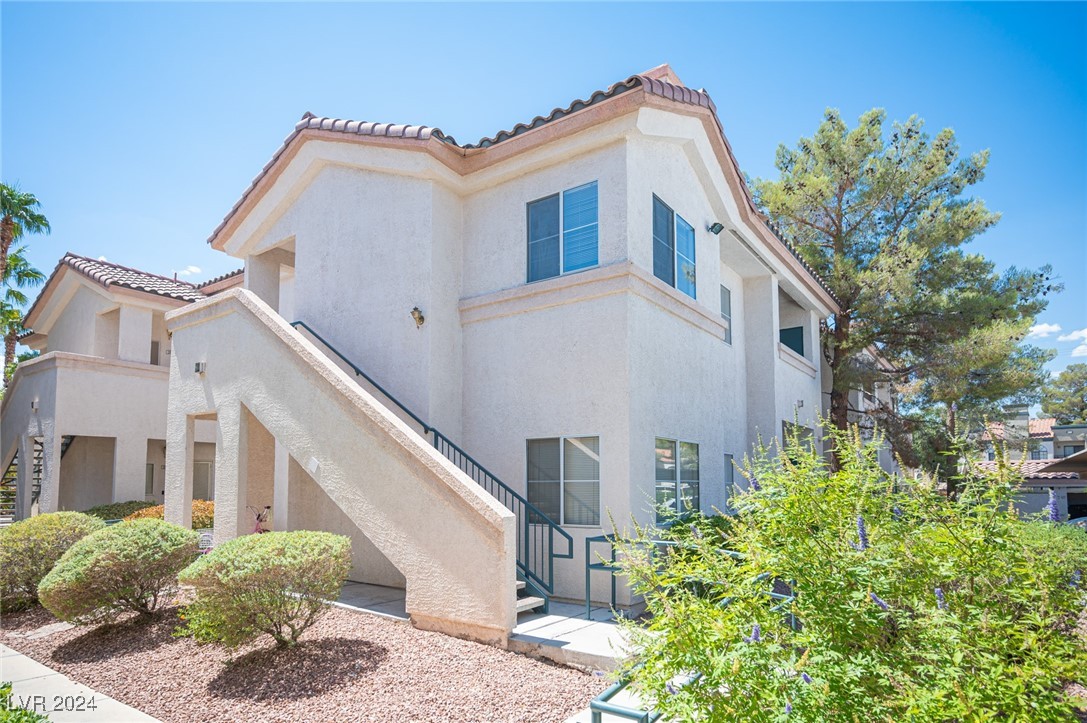 2112 Calville Street 203