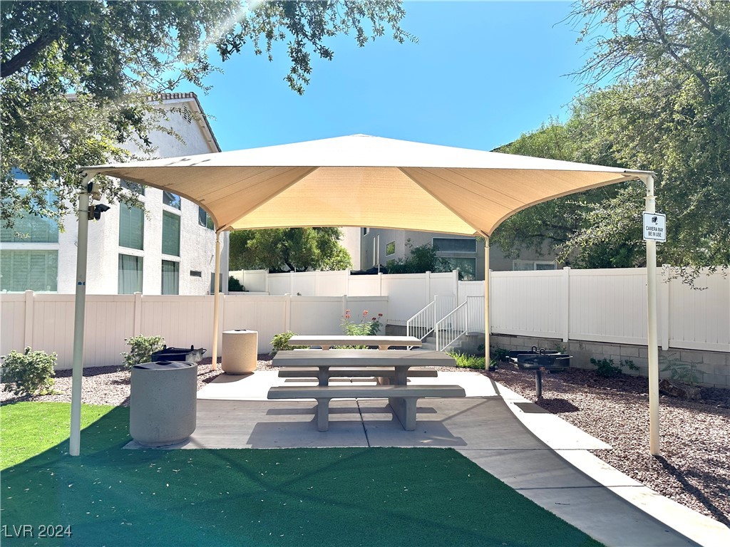 1560 Stone Valley Avenue