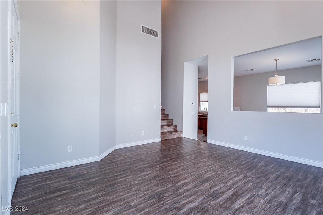 1560 Stone Valley Avenue