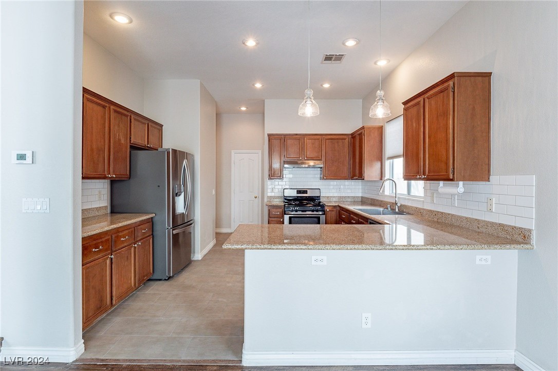 1560 Stone Valley Avenue