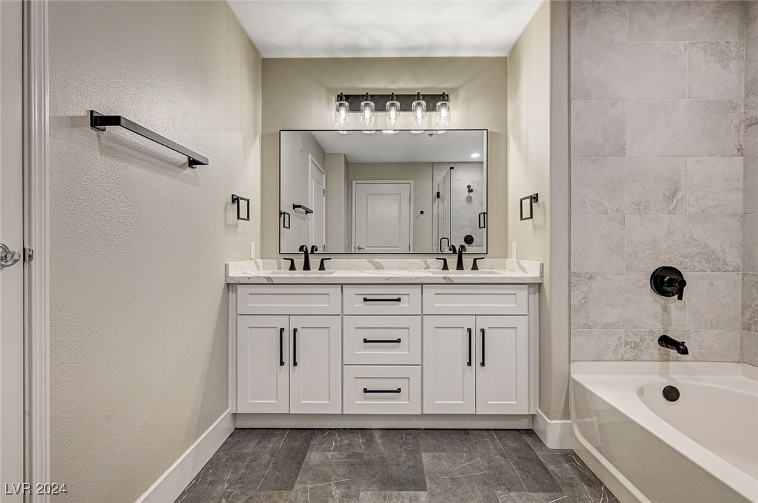 8255 Las Vegas Boulevard 201