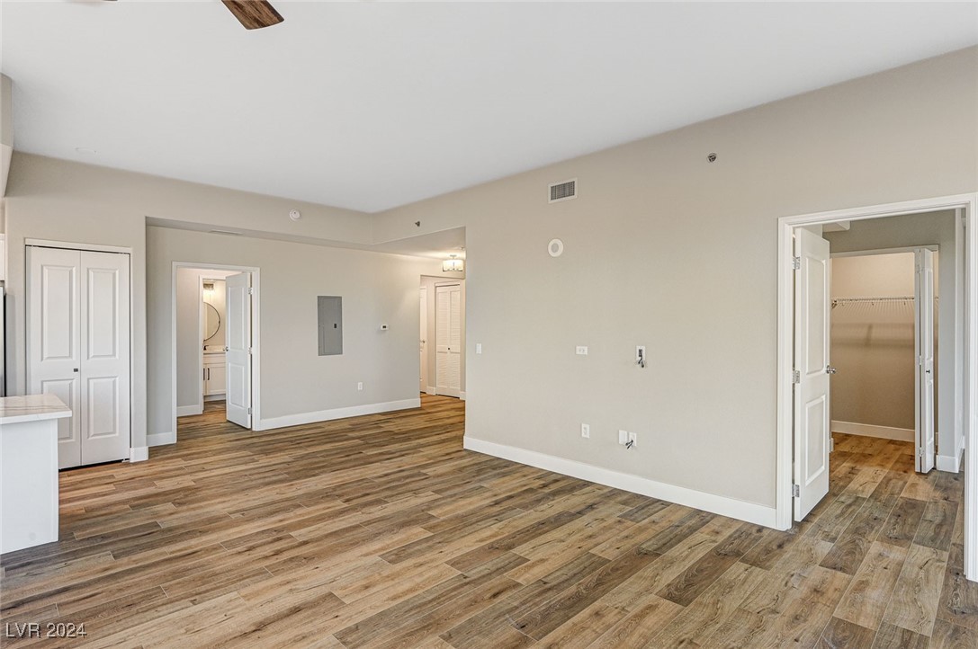 8255 Las Vegas Boulevard 201