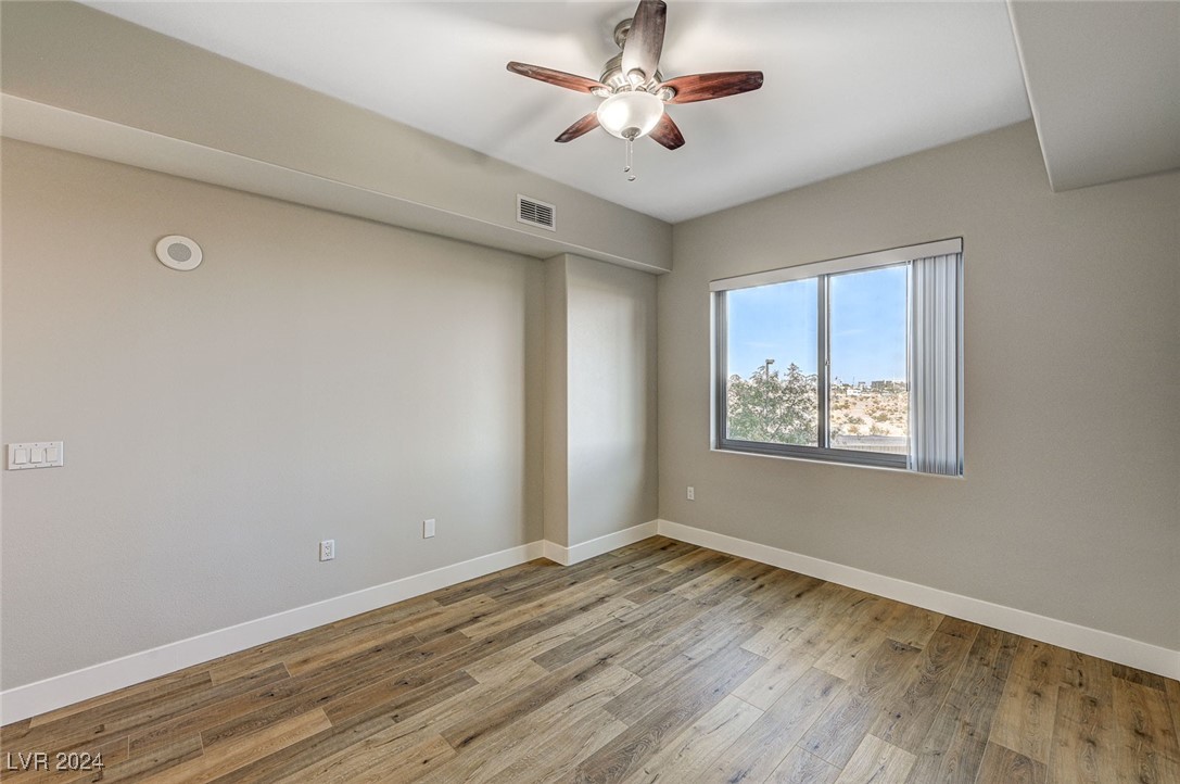 8255 Las Vegas Boulevard 201